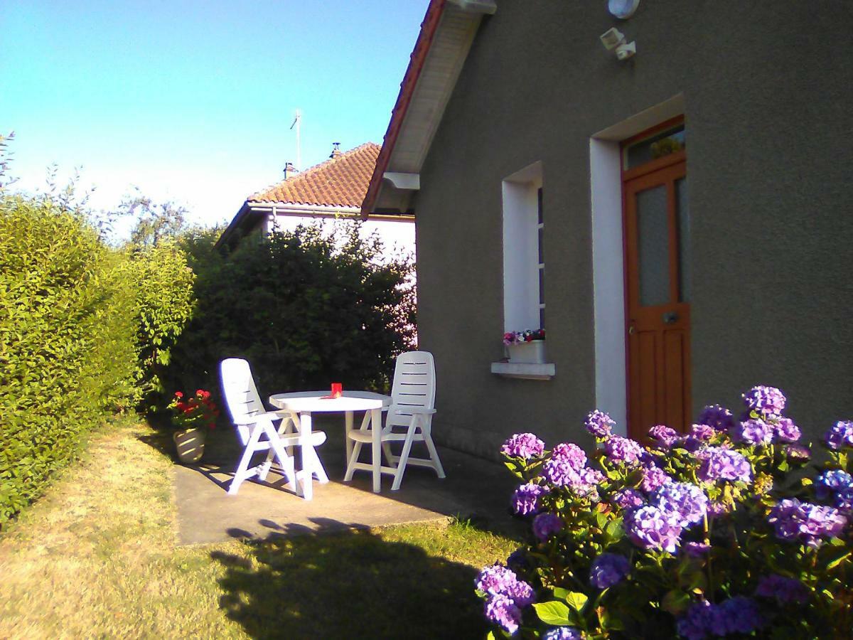 Gite La Maison De Lea Villa Saint-Agnant-de-Versillat Exterior photo